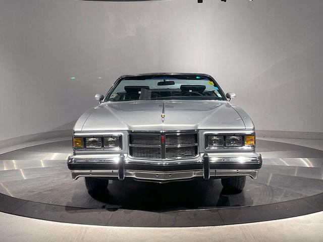Photo of 1975 Gray Pontiac Grand Ville