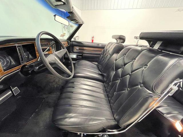 Photo of 1975 Gray Pontiac Grand Ville