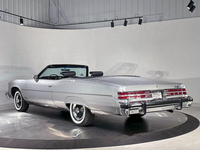 Photo of 1975 Gray Pontiac Grand Ville