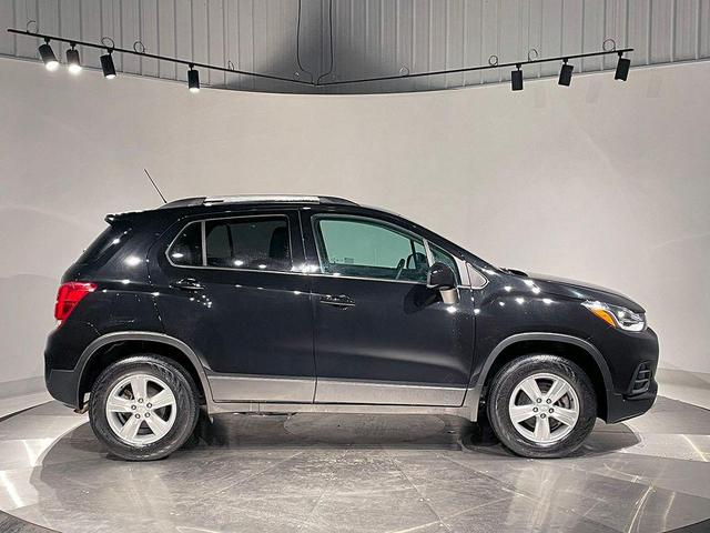 Photo of 2022 Mosaic Black Metallic Chevrolet Trax