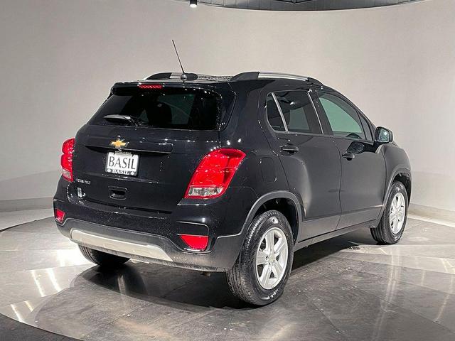 Photo of 2022 Mosaic Black Metallic Chevrolet Trax