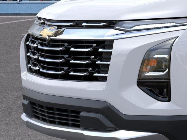 Photo of 2025 Summit White Chevrolet Equinox