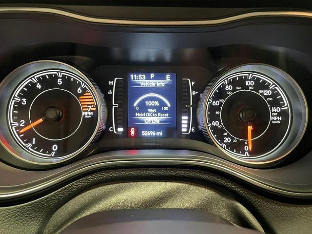 Photo of 2020 Bright White Clearcoat Jeep Cherokee