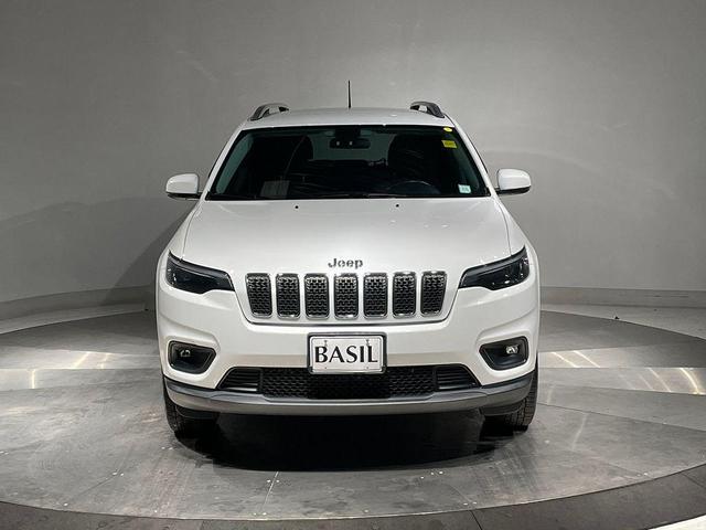 Photo of 2020 Bright White Clearcoat Jeep Cherokee