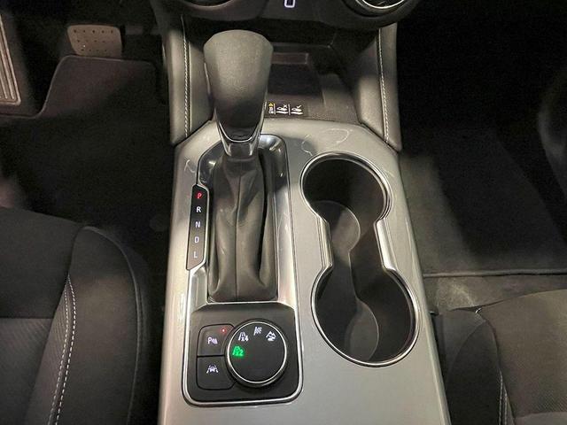 Photo of 2025 Summit White Chevrolet Blazer