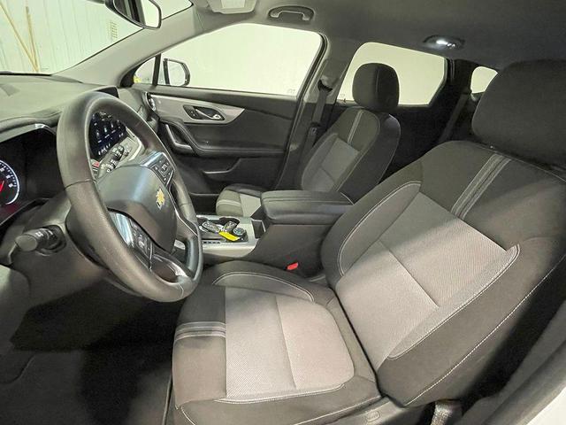 Photo of 2025 Summit White Chevrolet Blazer