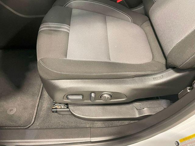 Photo of 2025 Summit White Chevrolet Blazer