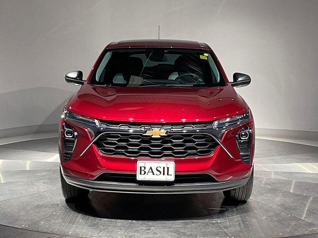 Photo of 2024 Crimson Metallic Chevrolet Trax
