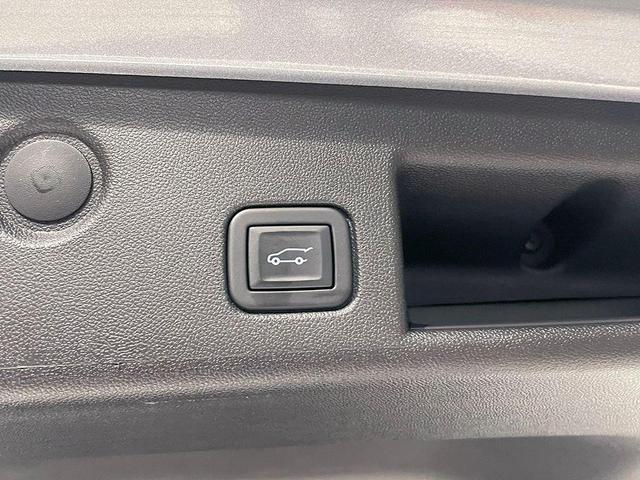 Photo of 2023 Sterling Gray Metallic Chevrolet Equinox