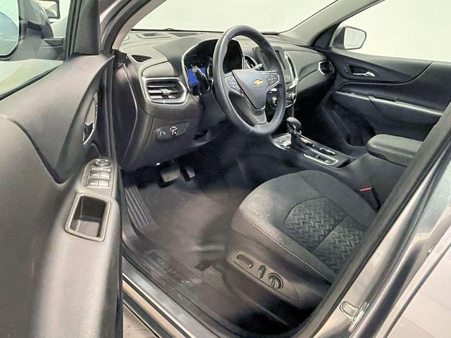 Photo of 2023 Sterling Gray Metallic Chevrolet Equinox