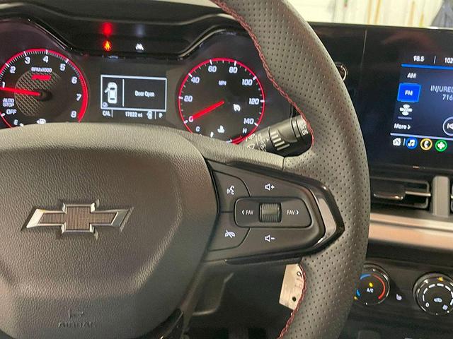 Photo of 2024 Summit White Chevrolet Trax