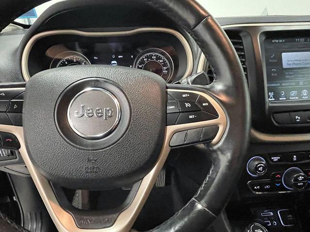 Photo of 2018 Diamond Black Jeep Cherokee