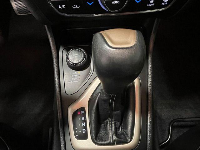 Photo of 2018 Diamond Black Jeep Cherokee