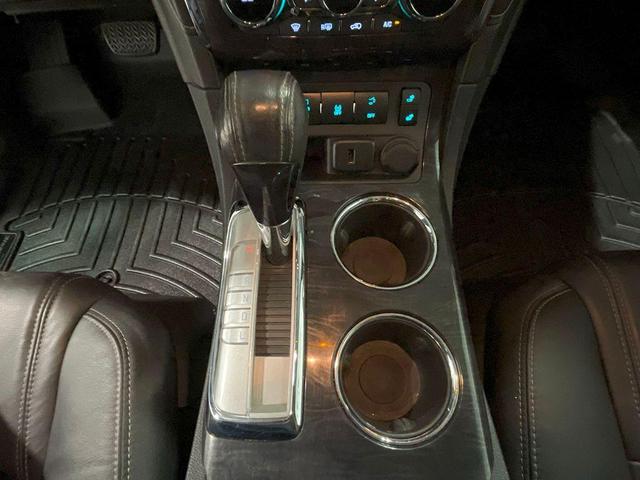 Photo of 2017 Summit White Buick Enclave