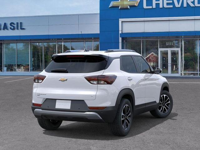 Photo of 2026 Summit White Chevrolet Trailblazer