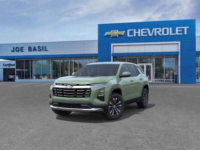 Photo of 2026 Green Chevrolet Equinox