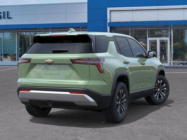 Photo of 2026 Green Chevrolet Equinox