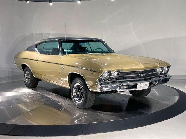Photo of 1969 Gold Chevrolet Chevelle