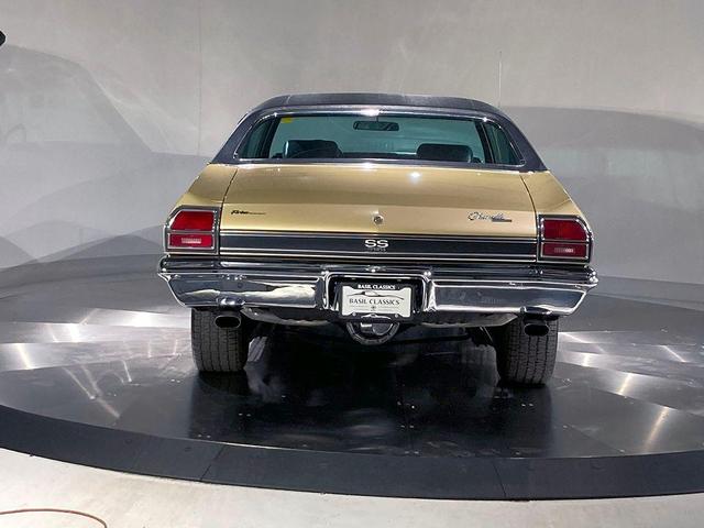 Photo of 1969 Gold Chevrolet Chevelle