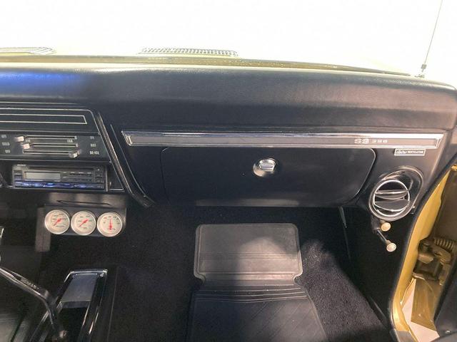 Photo of 1969 Gold Chevrolet Chevelle