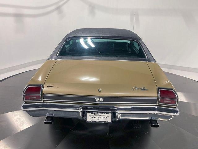 Photo of 1969 Gold Chevrolet Chevelle