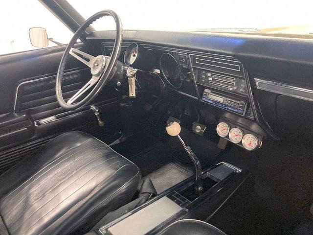 Photo of 1969 Gold Chevrolet Chevelle