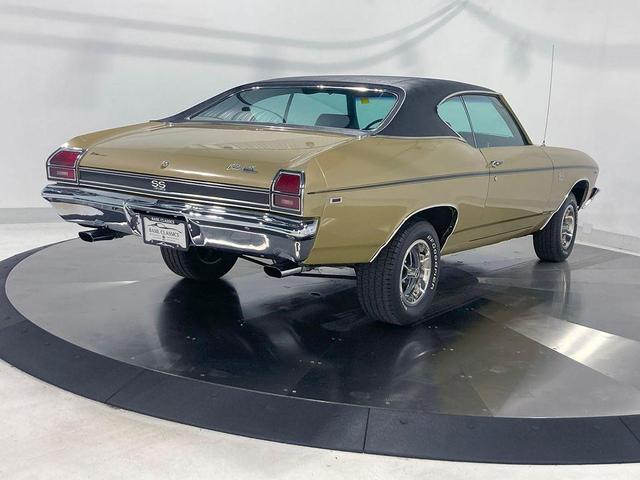 Photo of 1969 Gold Chevrolet Chevelle