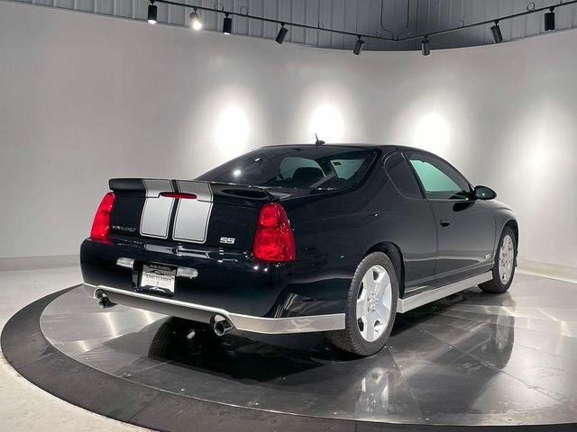 Photo of 2006 Smokin Asphalt Chevrolet Monte Carlo