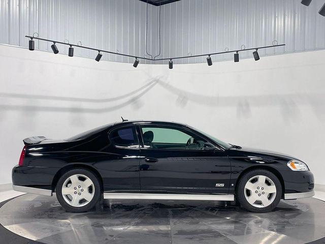 Photo of 2006 Smokin Asphalt Chevrolet Monte Carlo