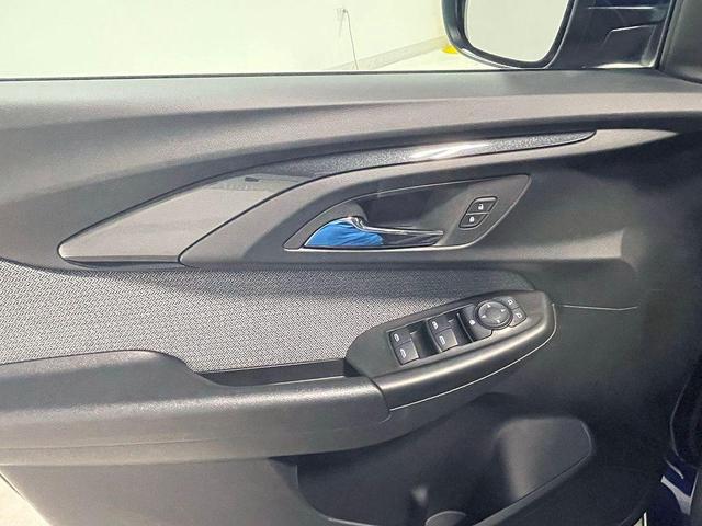 Photo of 2023 Blue Glow Metallic Chevrolet Trailblazer