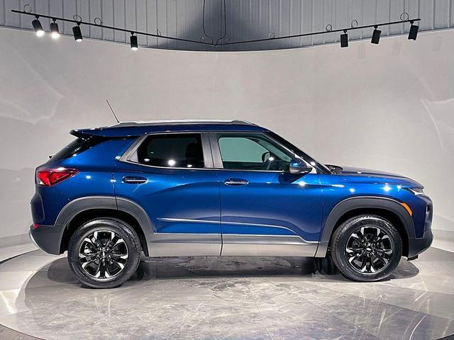 Photo of 2023 Blue Glow Metallic Chevrolet Trailblazer