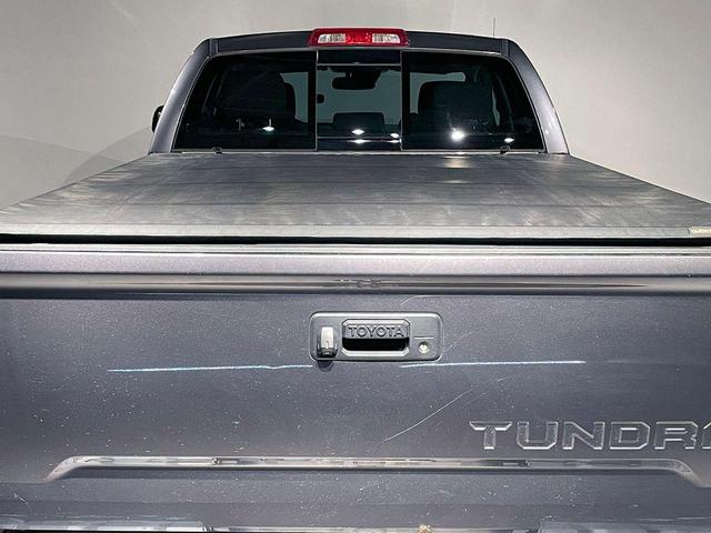 Photo of 2018 Gray Toyota Tundra