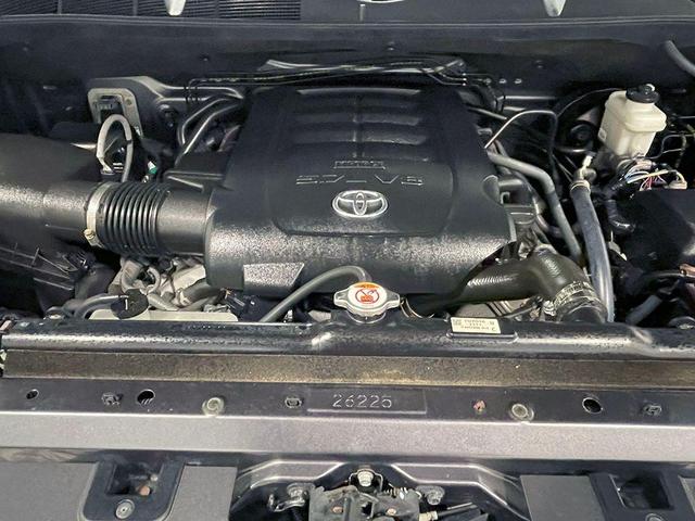 Photo of 2018 Gray Toyota Tundra