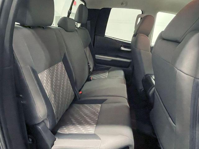 Photo of 2018 Gray Toyota Tundra
