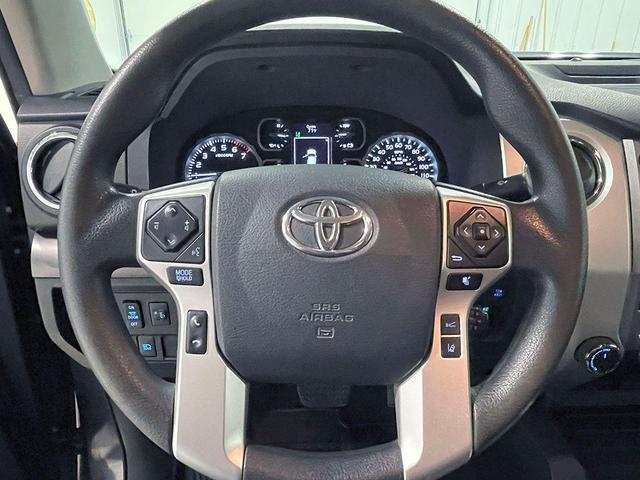 Photo of 2018 Gray Toyota Tundra