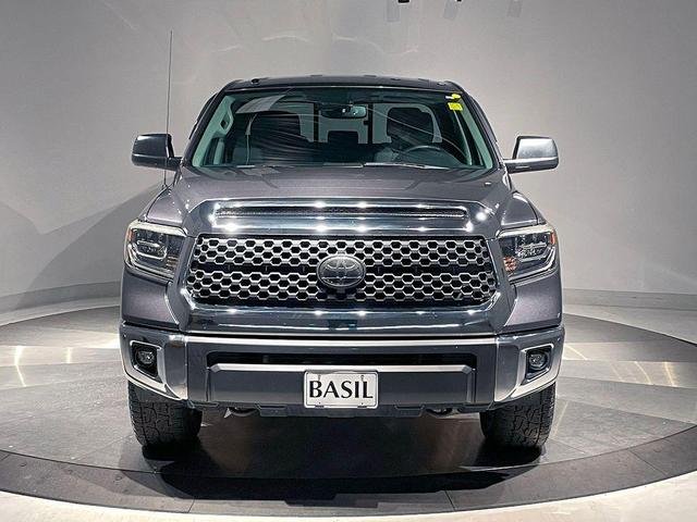 Photo of 2018 Gray Toyota Tundra