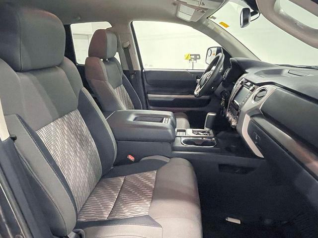 Photo of 2018 Gray Toyota Tundra