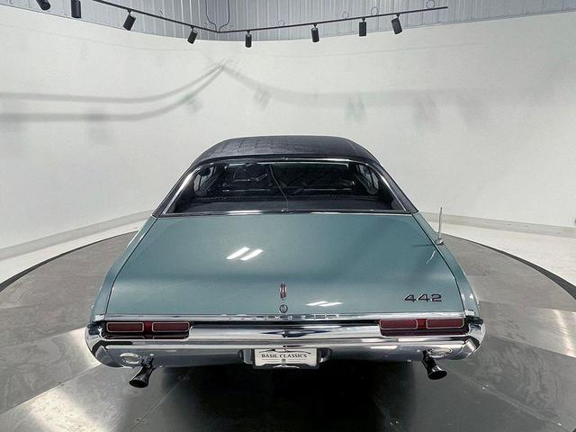 Photo of 1968 Blue Oldsmobile 442
