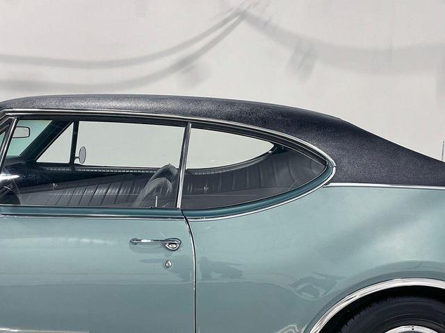 Photo of 1968 Blue Oldsmobile 442