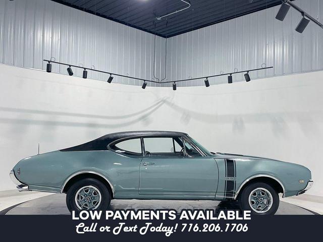 Photo of 1968 Blue Oldsmobile 442