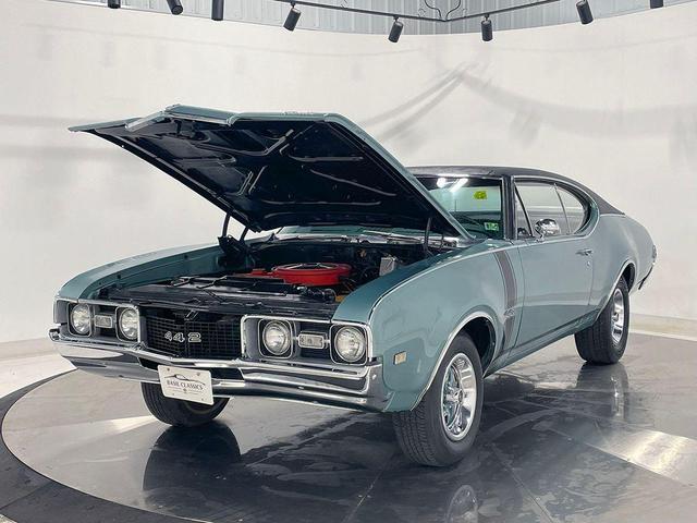 Photo of 1968 Blue Oldsmobile 442