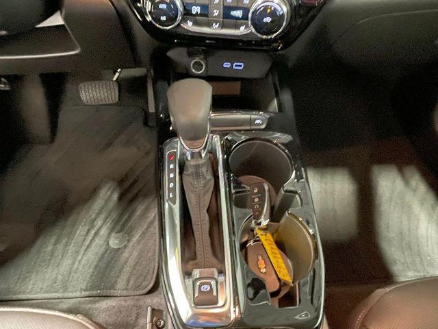 Photo of 2024 Summit White Chevrolet Trax