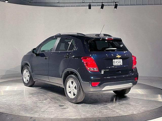 Photo of 2022 Midnight Blue Metallic Chevrolet Trax