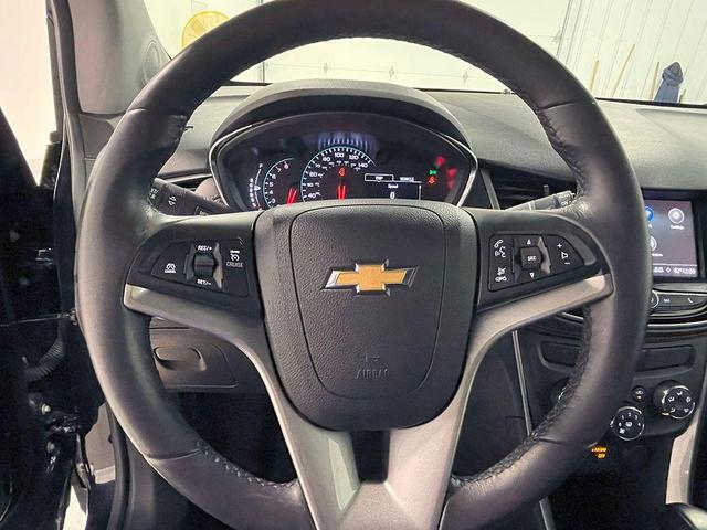 Photo of 2022 Midnight Blue Metallic Chevrolet Trax