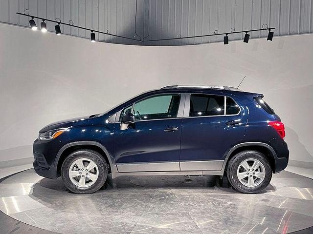 Photo of 2022 Midnight Blue Metallic Chevrolet Trax
