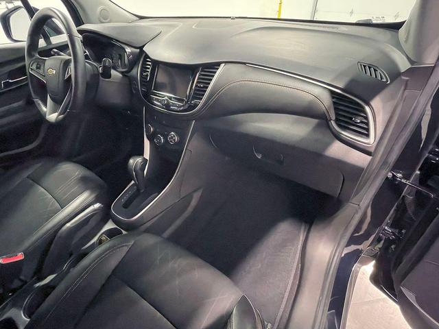 Photo of 2022 Midnight Blue Metallic Chevrolet Trax