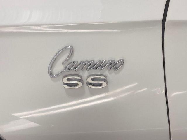 Photo of 1969 White Chevrolet Camaro