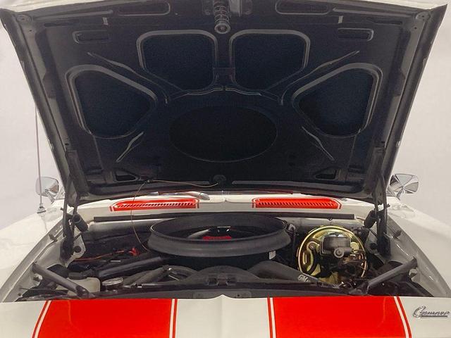 Photo of 1969 White Chevrolet Camaro