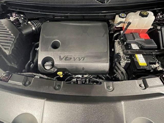 Photo of 2023 Black Cherry Metallic Chevrolet Traverse