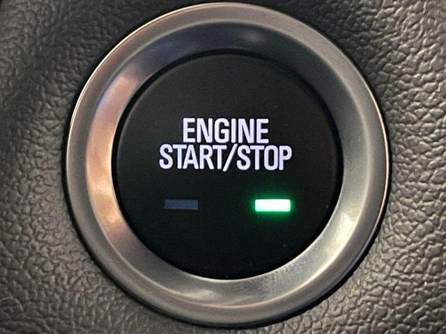 Photo of 2023 Black Cherry Metallic Chevrolet Traverse